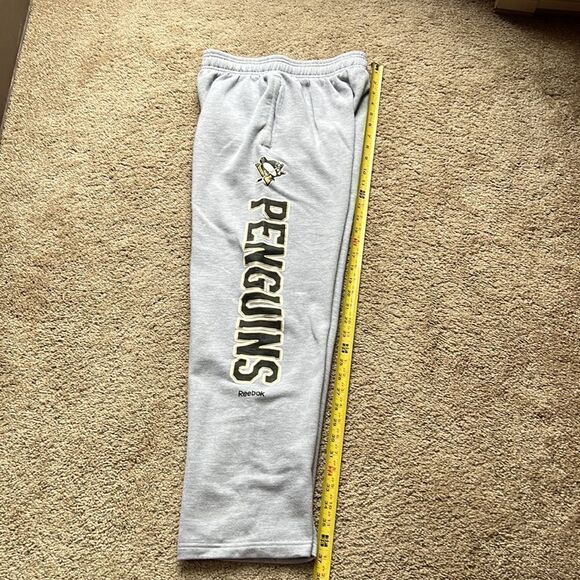 Pittsburgh Penguins NHL Reebok Gray Boys Sweatpants - Picture 5 of 6